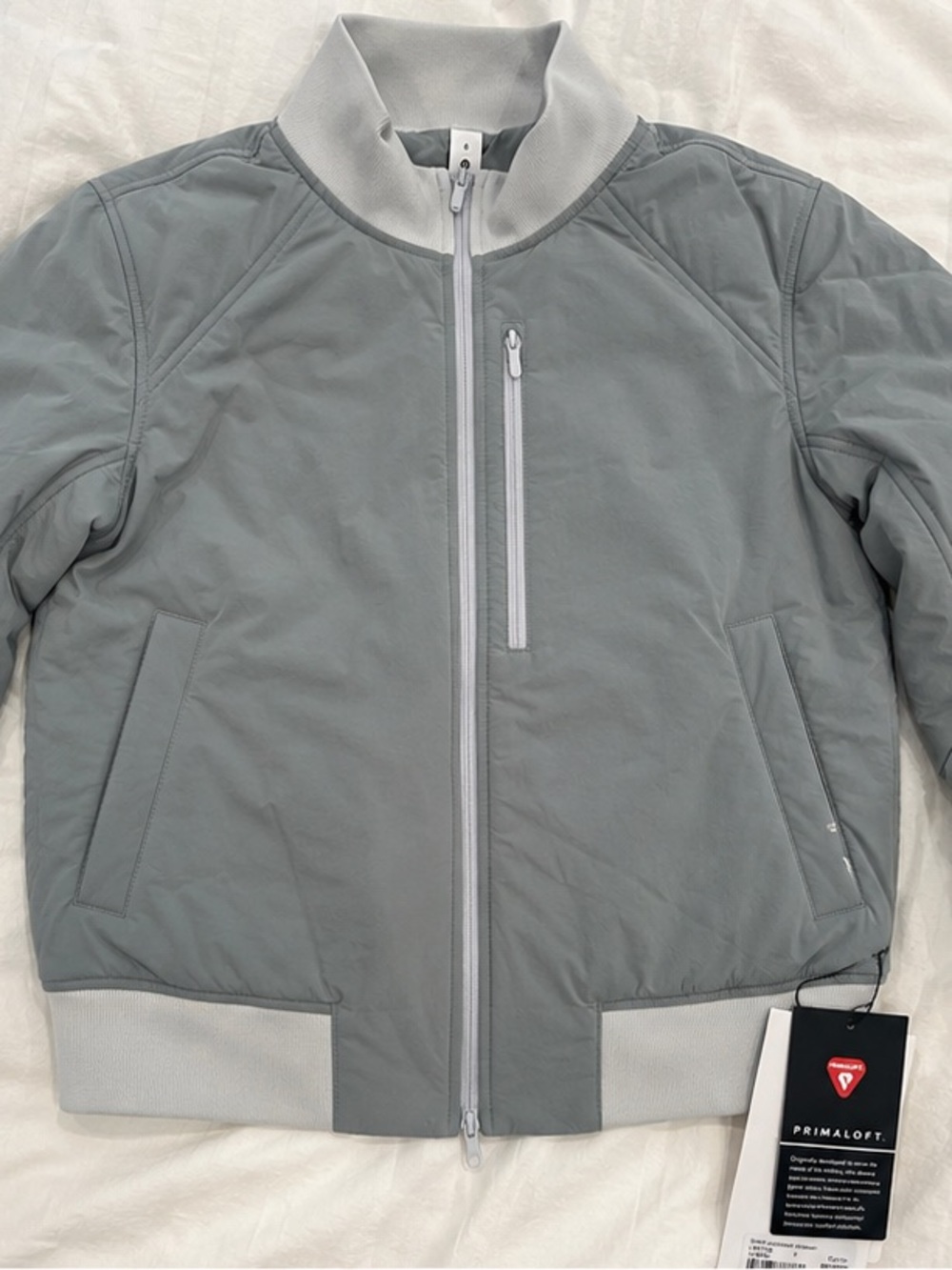 NWT Women’s Lululemon Short Insulated Bomber Jacket PrimaLoft Vapor Gray Size 6